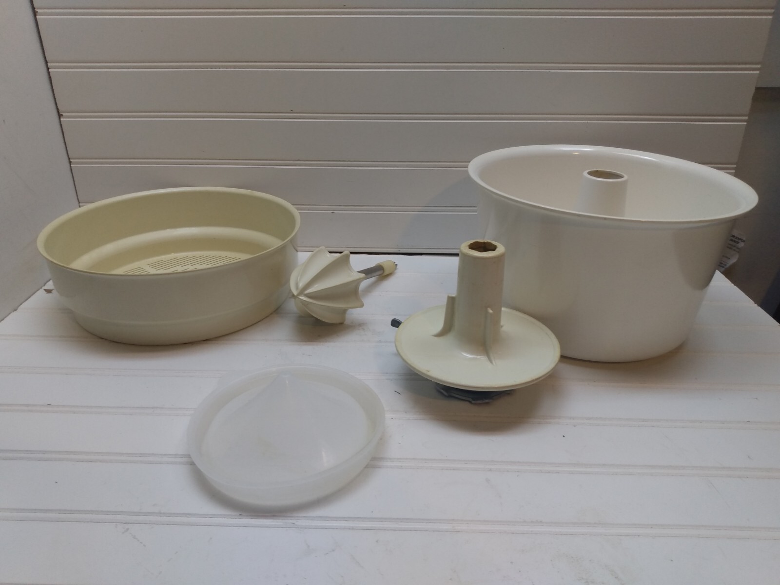 NuTone BuiltIn Food Center Mixer Base & Citrus Juice Extractor