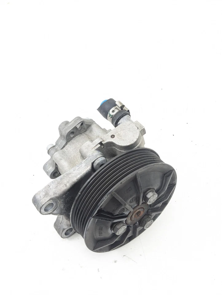 Bomba de dirección asistida BMW 128i 328i N52 2007-2013 32416769887 OEM Foto 3 de 4