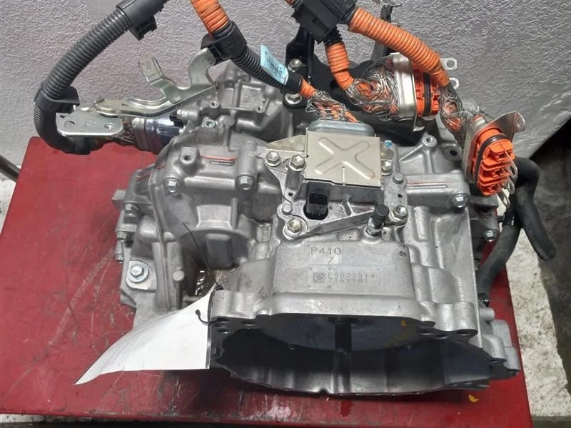 Transmisión VIN UE 7º y 8º dígitos P410 compatible con 12-18 PRIUS V Foto 2 de 4