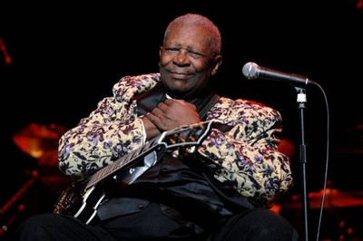 Blues guitarist BB King performs at the Sinatra theater on May 3 2- Old Photo 14