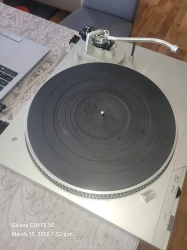 Technics SL-D2 Drive Turntable