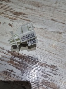 Waschmaschine beko WMB 71643 PTE  Druckwächter Druckschalter 2933830400