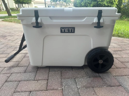 Yeti Tundra Haul Cooler - White