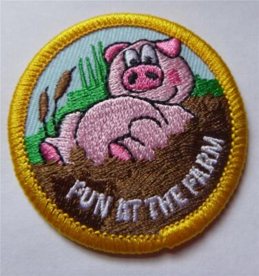 Girl Boy Cub FUN AT THE FARM pig Patches Crests Badges SCOUTS GUIDE visit tour