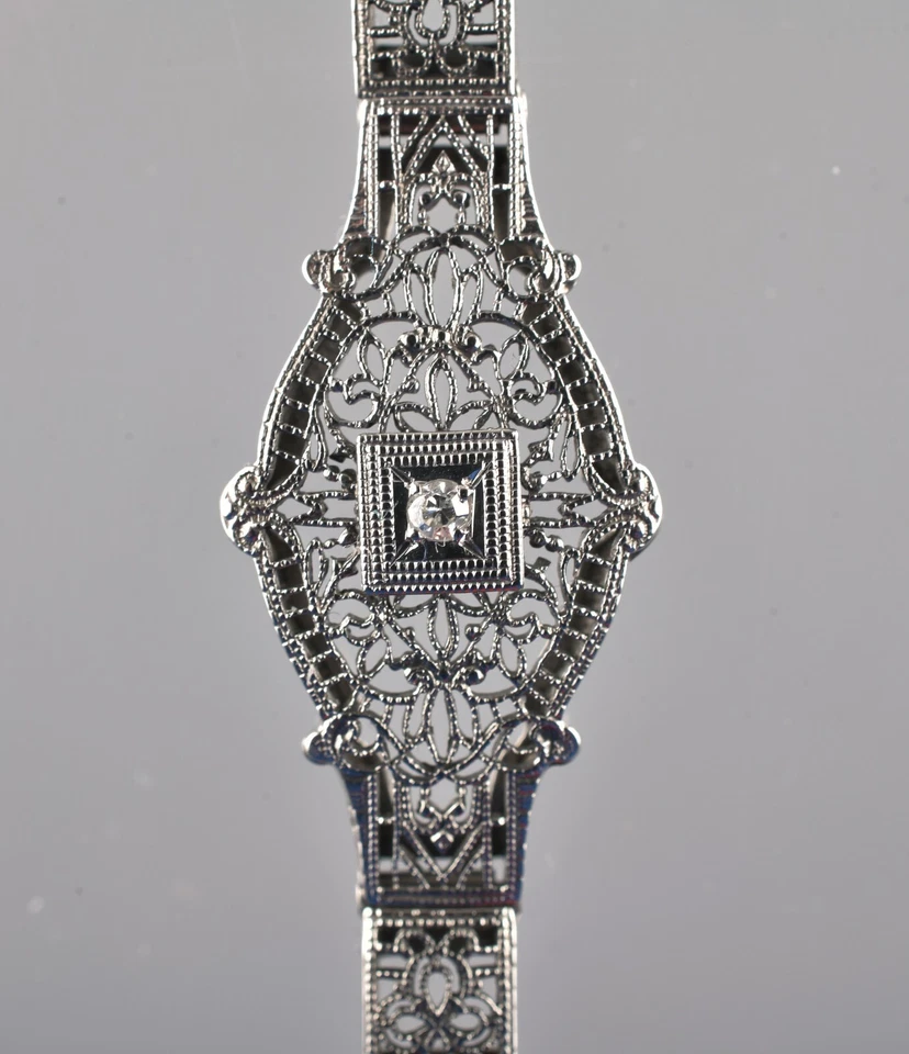 *Pulsera Art Deco de diamantes de oro blanco de 14k para muñeca de hasta 5,75" Foto 3 de 4
