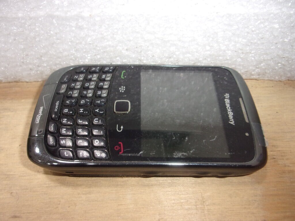 BlackBerry Curve 9330 RCL22CW Smartphone Verizon SEE NOTES