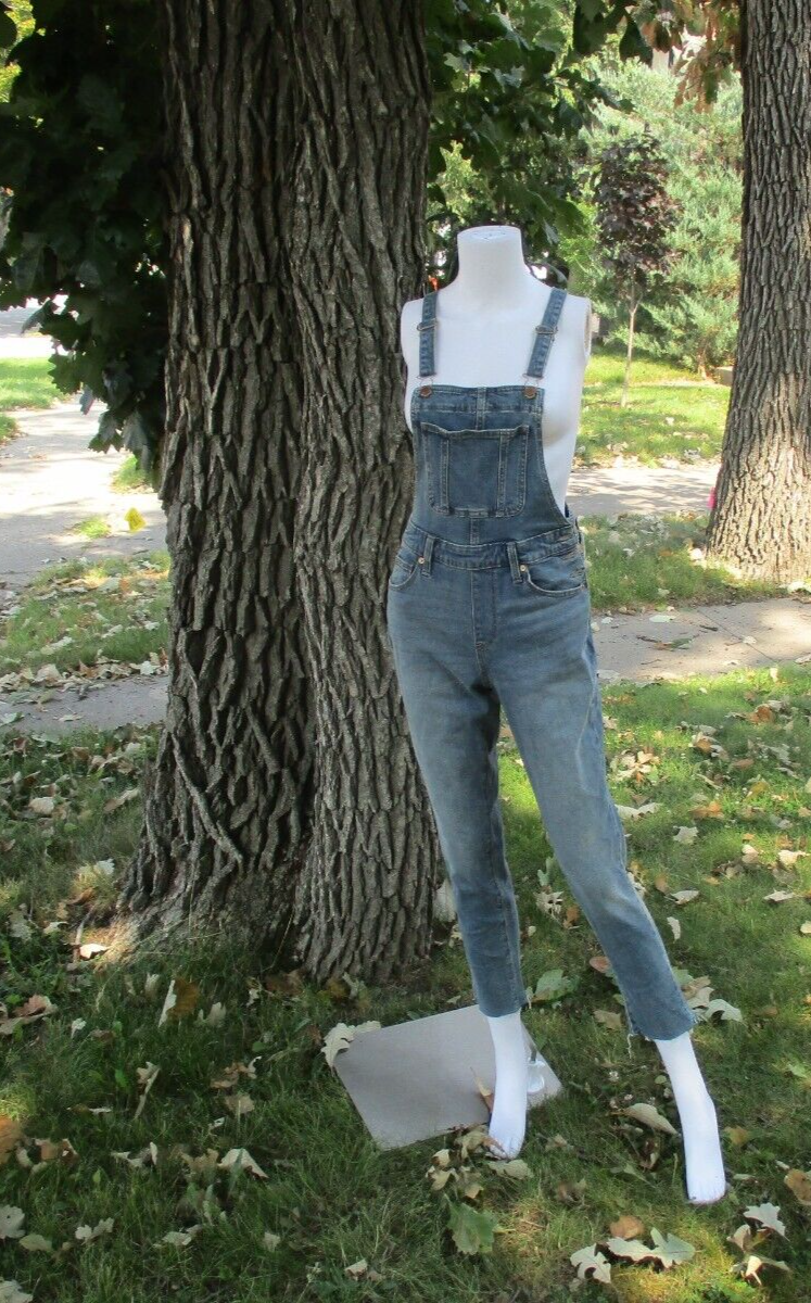 Women's High-Rise Size 0 Raw Hem Taper Denim Cropped Overalls
