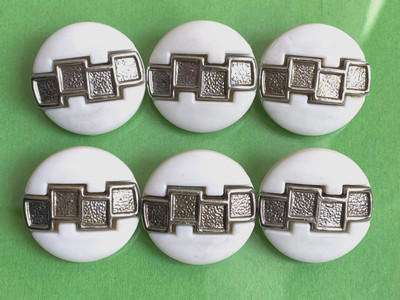 Lot De 8 Ou 10 Boutons Vintage Rouges Bombés - Taille 1,7 Cm Et 2,2 Cm, Style Rétro