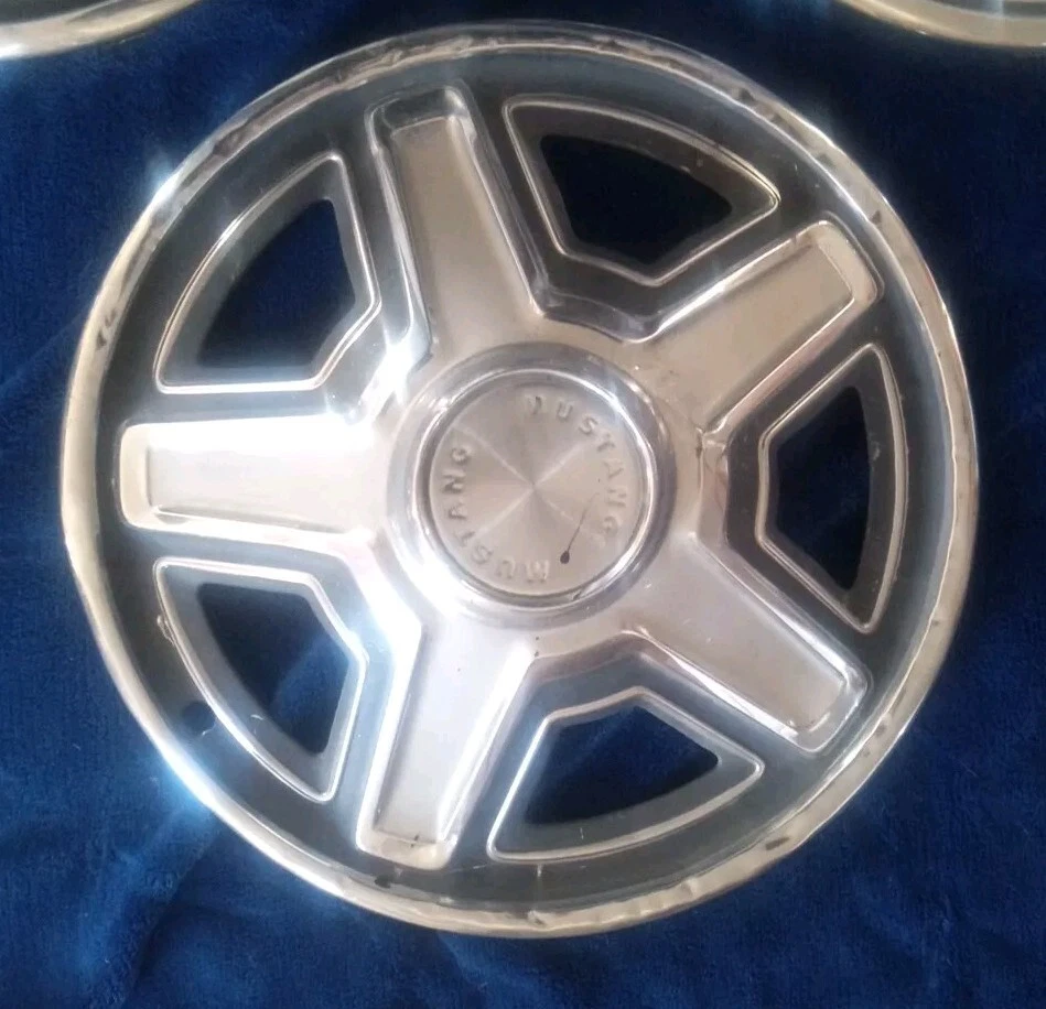 Ford Mustang Grande 1969 69 tapacubos 5 piezas usado OEM Foto 2 de 4