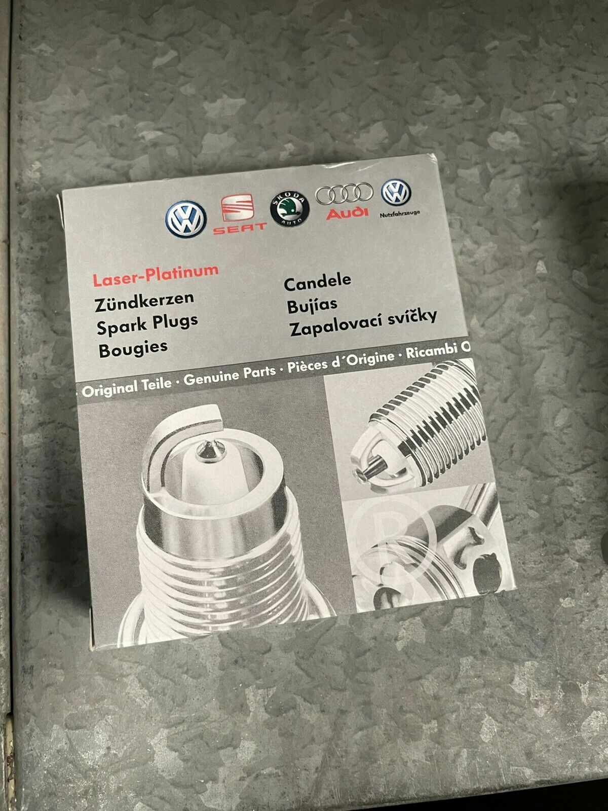 SCIROCCO TT GOLF Mk5 MK6 GTI 2.0TSI 4 GENUINE SPARK PLUGS VW AUDI