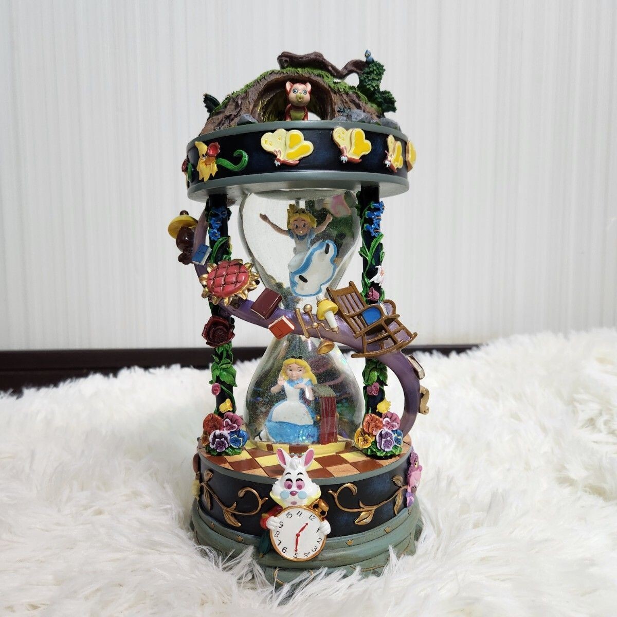 Disney Alice in Wonderland 25th Anniversary Snow Globe Music Box