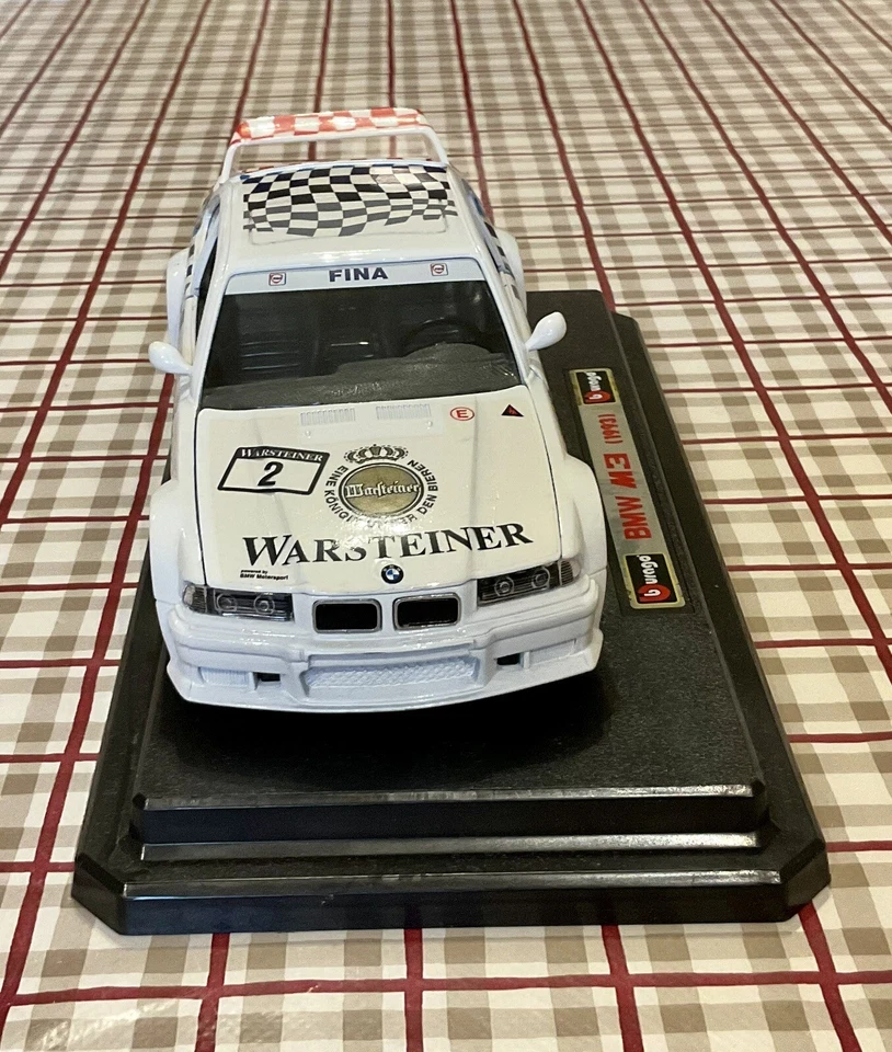 Burago BMW M3 (1993)  1/24 Cod. 0534 Nuova - Immagine 2 di 4