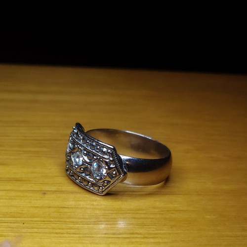 Vintage AVON "Out Of The Past Ring"