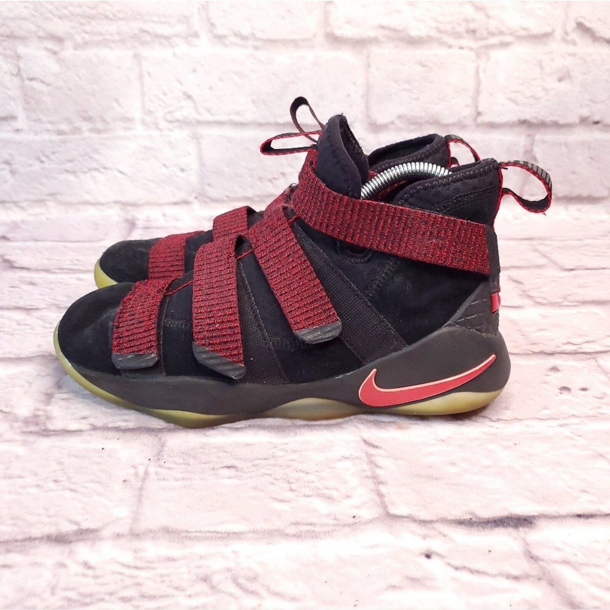 Nike Lebron soldier 11 youth shoes boys size red black