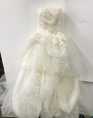 Vera Wang Ivory Strapless Tulle Ball Gown Wedding Dress Lace Beading Sz 8