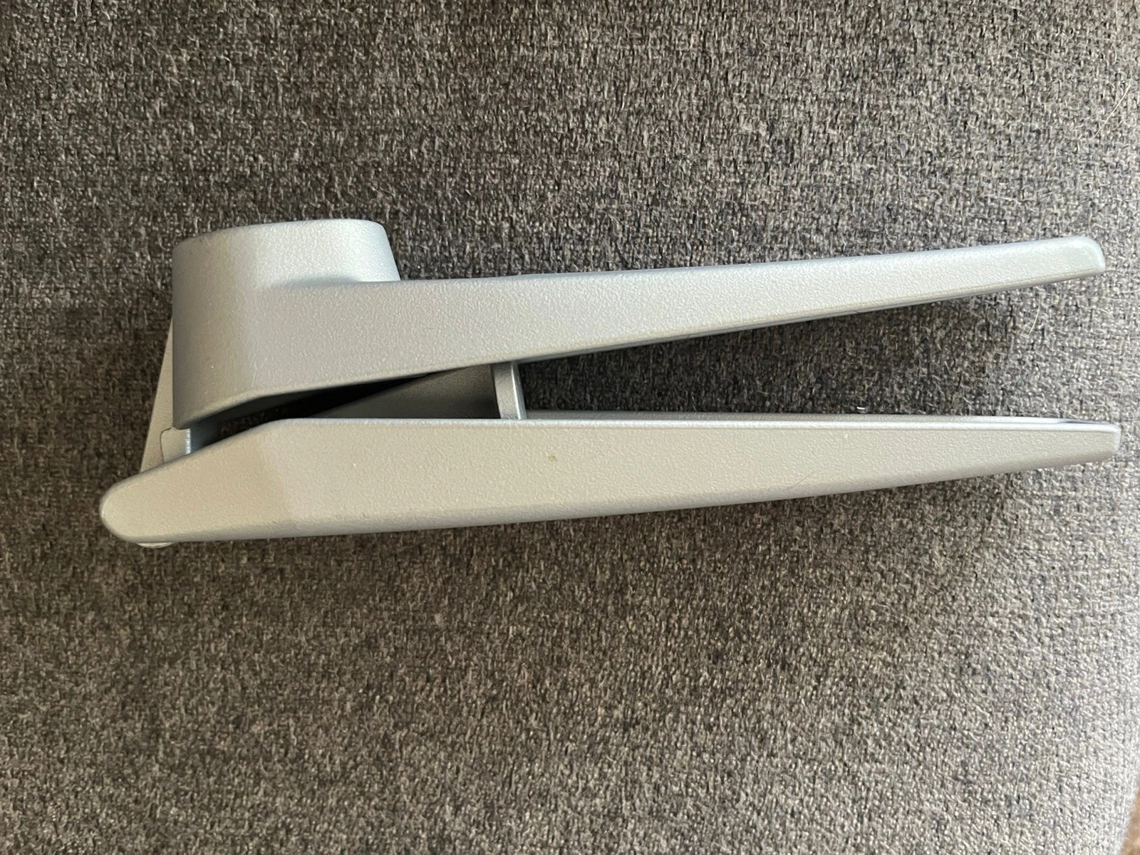 Vintage "Zyliss Susi Switzerland" Manual Garlic Press, Cast Aluminum 6 Inch
Opens in a new window or
