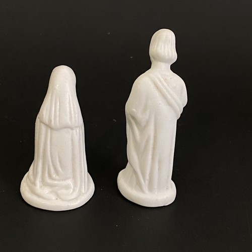 Vintage Solid White 6 Piece Porcelain Bisque Christmas Nativity Figurine Set - Picture 4 of 16