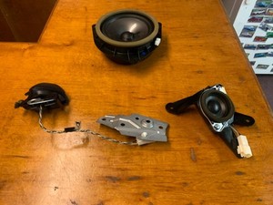 2006-2013 Lexus Is250 Is350 Right Front door speaker -Mid Range -Tweeter Oem