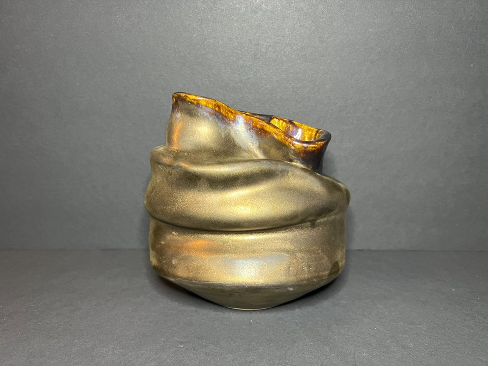 Jodi Sommer Signed Hand Crafted Decorative Abstract Studio Art Folded Pot Vase