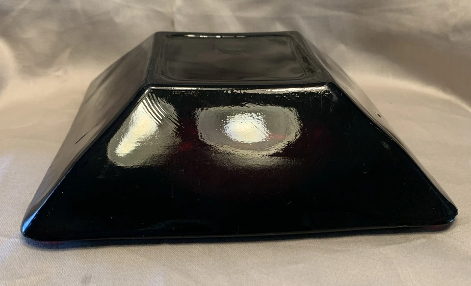 Anchor Hocking Royal Ruby Red Glass Ashtray 1960s Mid-Century Modern Home Decor - Image 3 of 3