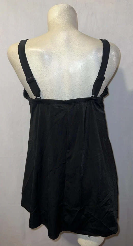 Nuevo Traje de baño AVENUE para mujer talla 22 negro con volantes Traje de baño Vestido Nuevo con etiquetas Foto 4 de 4