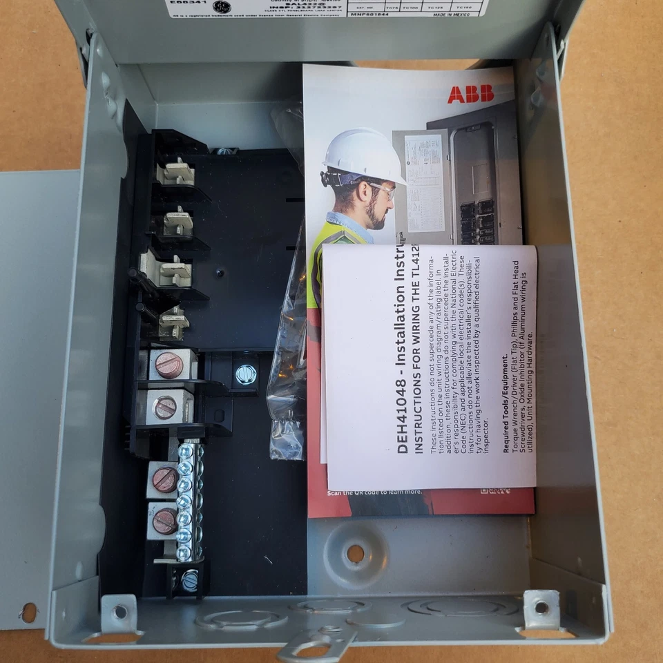 GE TL412R250GF 125 Amp NEMA 3R PowerMark Gold Centro de Carga Principal *Sin Interruptor* Foto 4 de 4