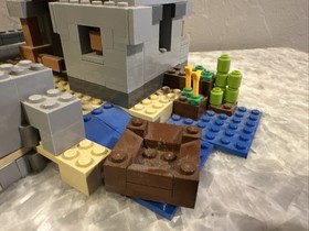 LEGO Minecraft: The Desert Outpost (21121)