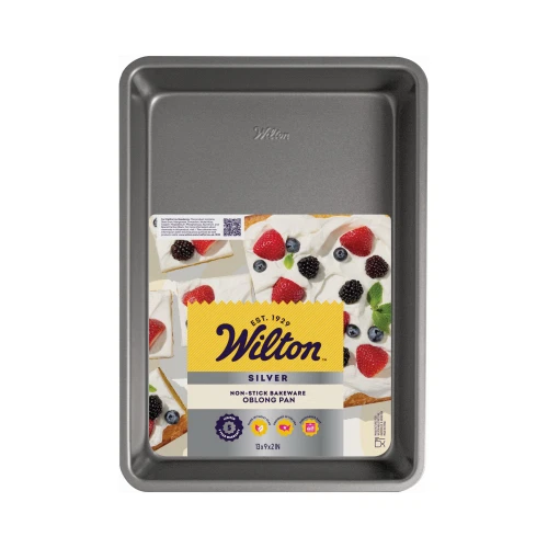 Wilton 191003185 Recipe Right 13 x 9-Inch Non-Stick Oblong Cake Pan - Quantity 1