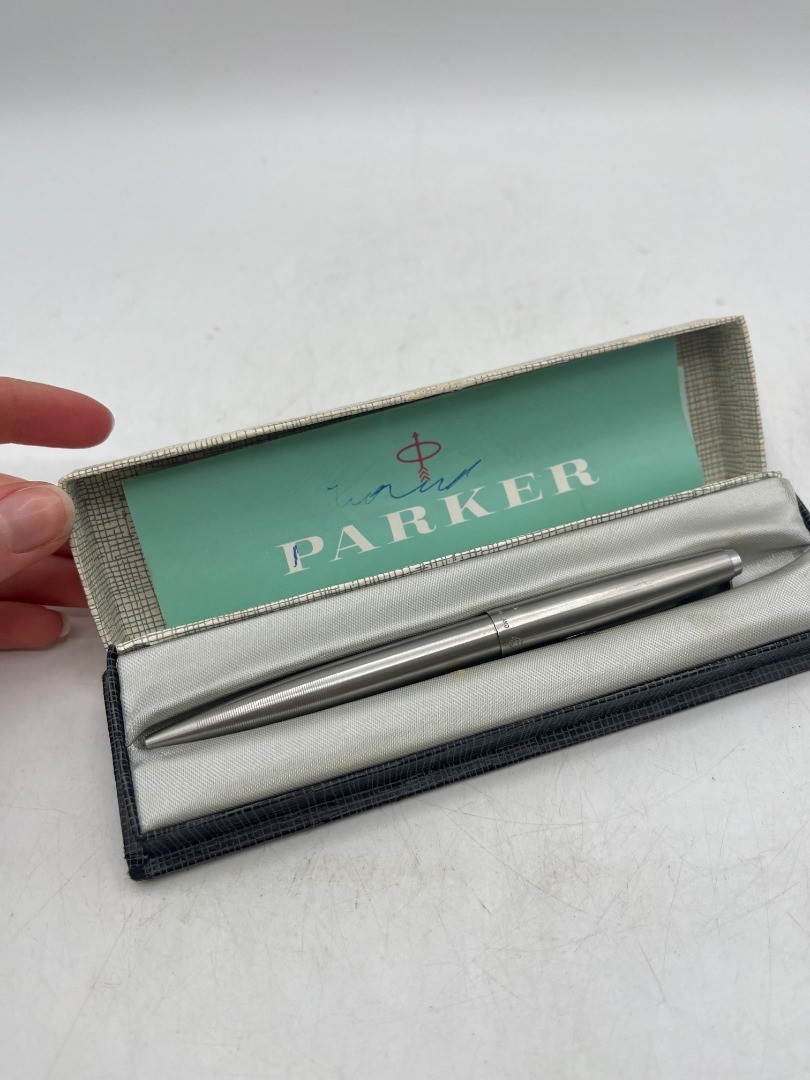 Parker Pen - Vintage Collectable Pen With Case 