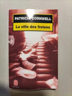 LA VILLE DES FRELONS PATRICIA CORNWELL LE LIVRE DE POCHE - Photo 1/2