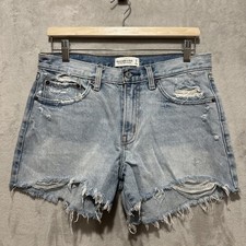 Abercrombie  Fitch Mid Rise Boyfriend Short Distressed Women  s Size 27