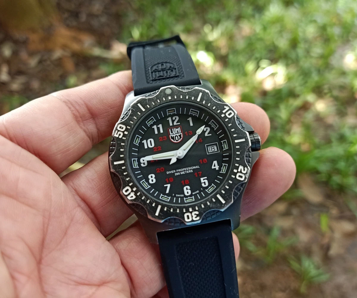 ORIGINAL LUMINOX 8400 MICROTEC GOLD MOVEMENT GOOD CONDITION PERFECT WORKING