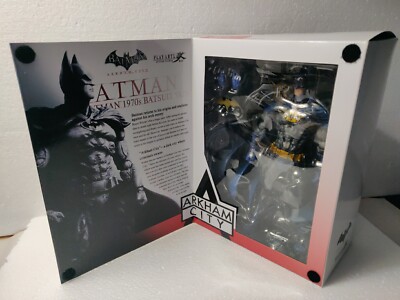 Play Arts Kai Batman Arkham City No. 7 BATMAN 70's Suit   (CosBman1766)