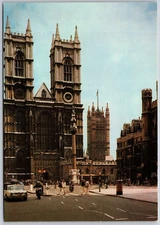 London England St. Paul's Cathedral Flag Tourists Classic Car Postcard