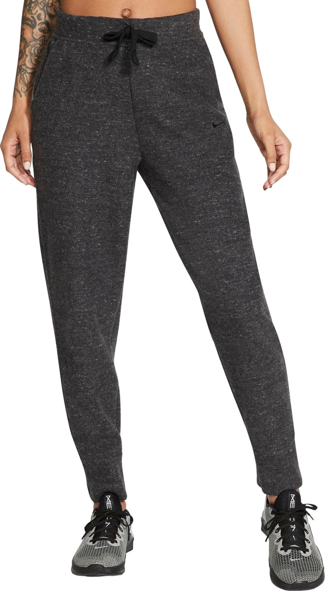 New Nike Women s Therma Fleece Tapered Training Pants Black