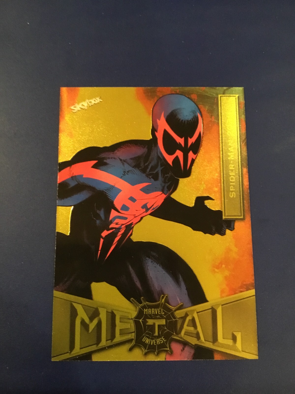 2021 Skybox Marvel Metal Universe # 84 SPIDER MAN 2099 GOLD SP Hot Look !