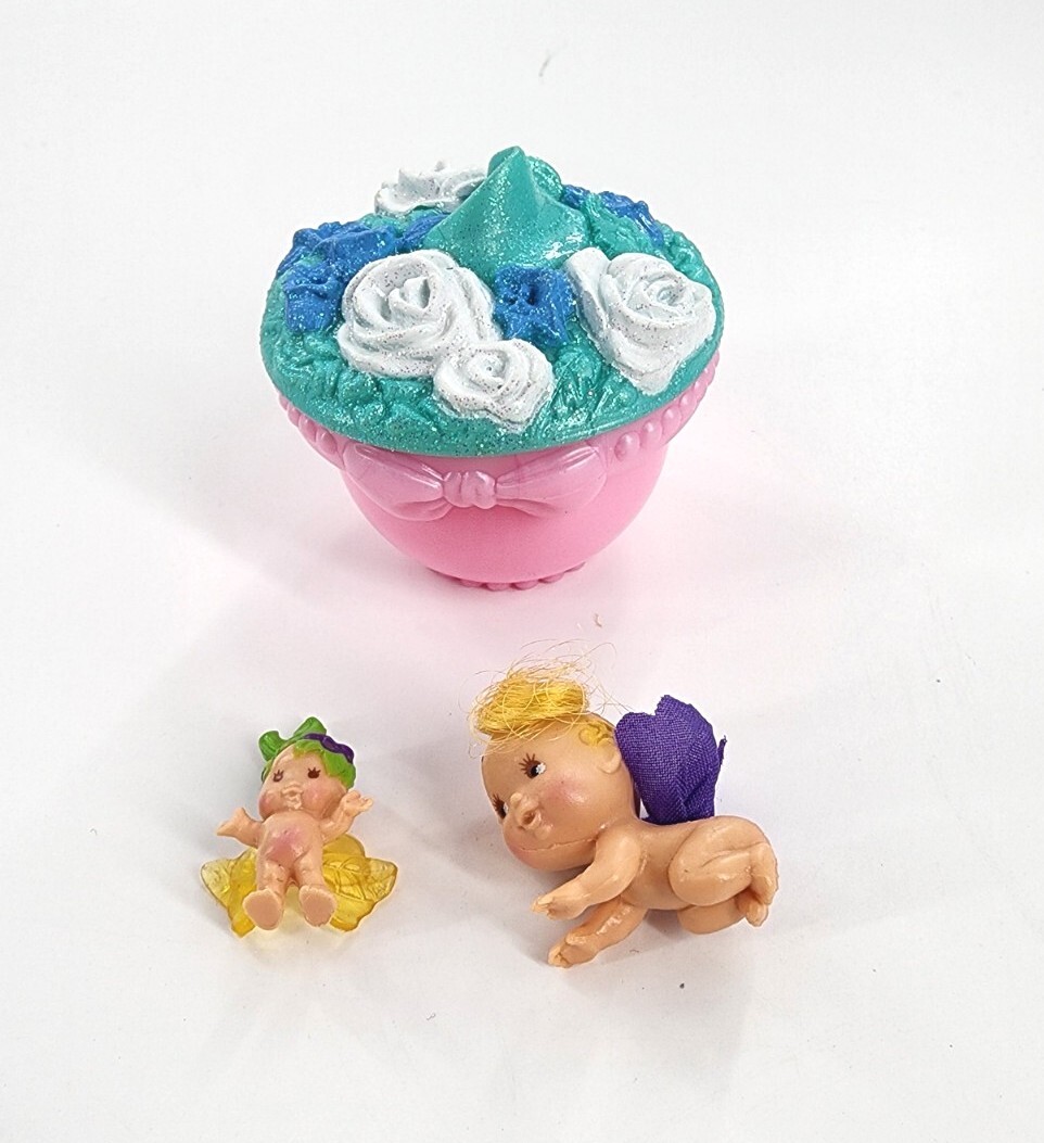 Vtg 1993 Kenner Fairy Winkles Hide 'N Play Jewelry Box Playset 100