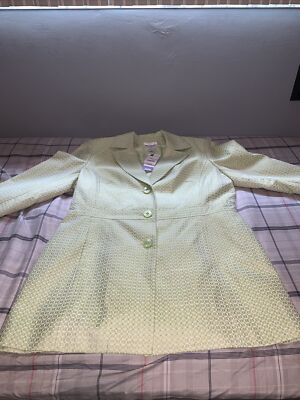 NWT Worthington Petite Buttoned Down 