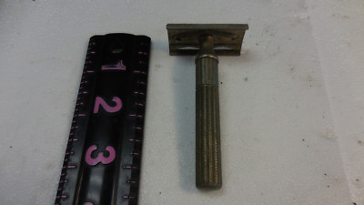 VINTAGE SAFETY RAZOR/GILLETTE TECH. SAFETY RAZOR/REG. U.S. PAT. OFF.