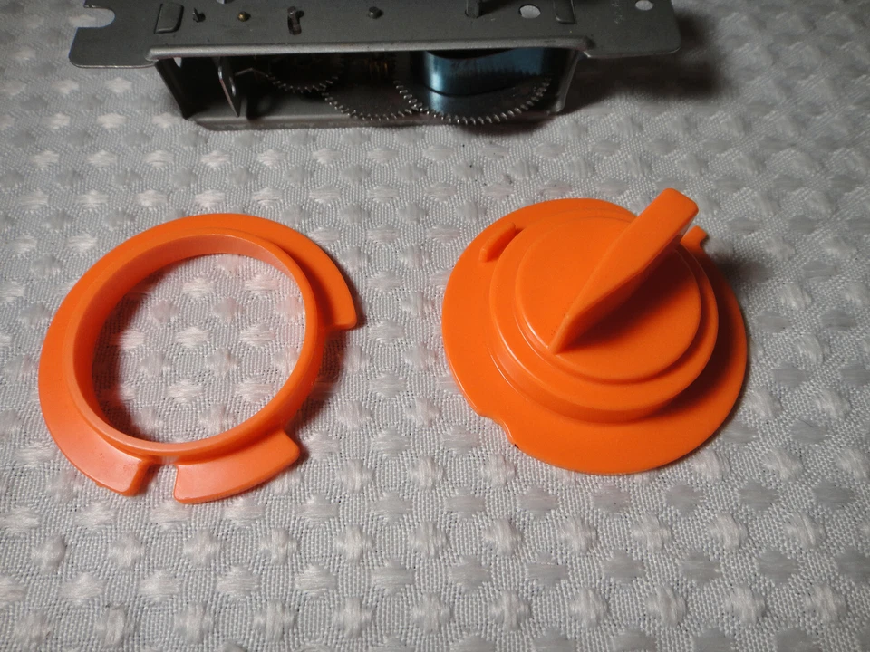 1975 Milton Bradley Numbers Up Board Game Replacement Timer Mechanism Part - Image 2 of 4