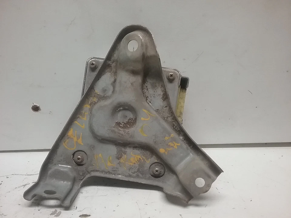 2000-2005 Toyota Celica SRS Sensor Computer Module 89170-20180 1.8L 4 Cylinder - Image 2 of 2