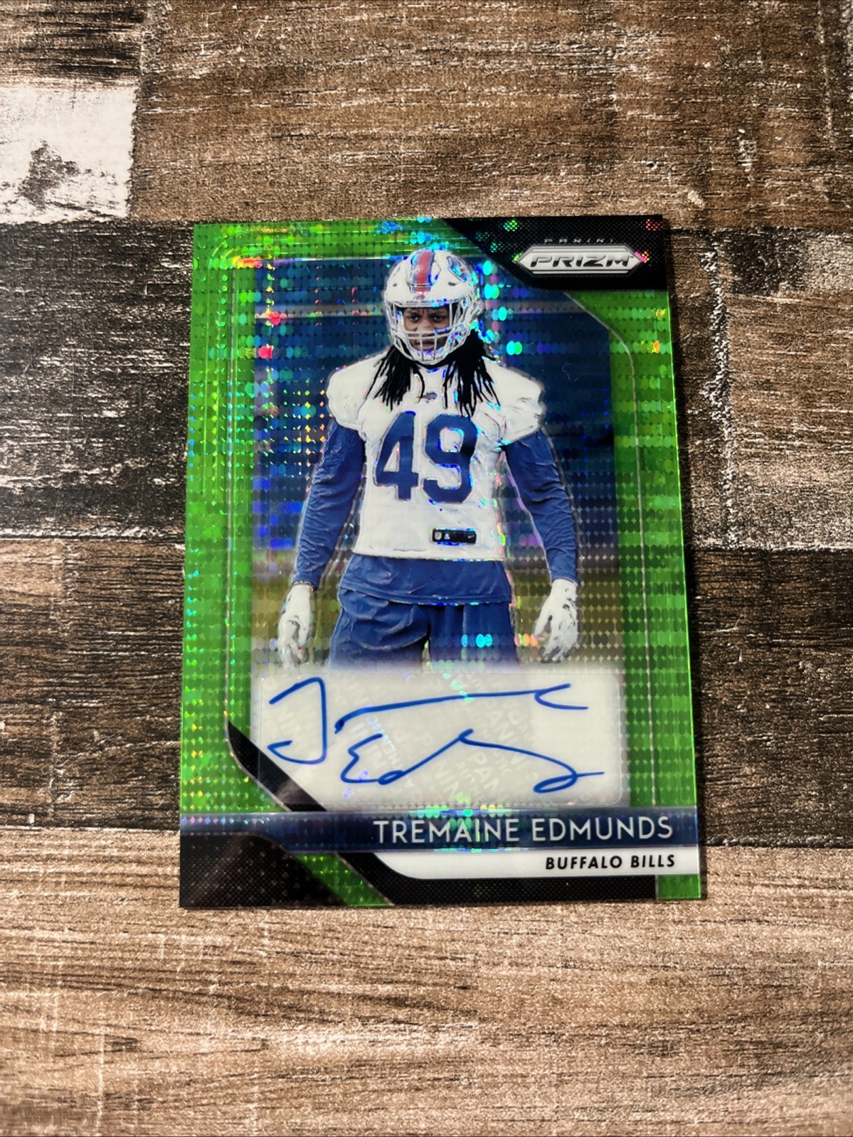 Tremaine Edmunds Panini Prizm Rookie Autographs #TRE Neon Green Pulsar