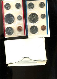 1976 P D MINT SET U.S PHILIDELPIA+DENVER Government Packaging OGP COIN PD#8680