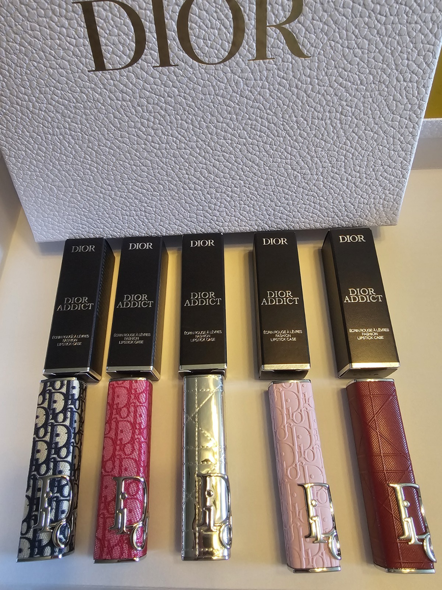 Dior addict ポーチ付き　新品未使用 DIOR Lipstick Couture Addict Case Limited Edition - U CHOOSE (New