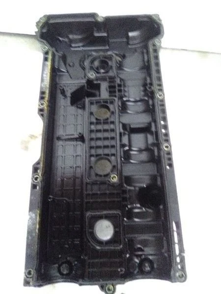 Ford Mustang 2016 cubierta de válvula  Foto 2 de 4