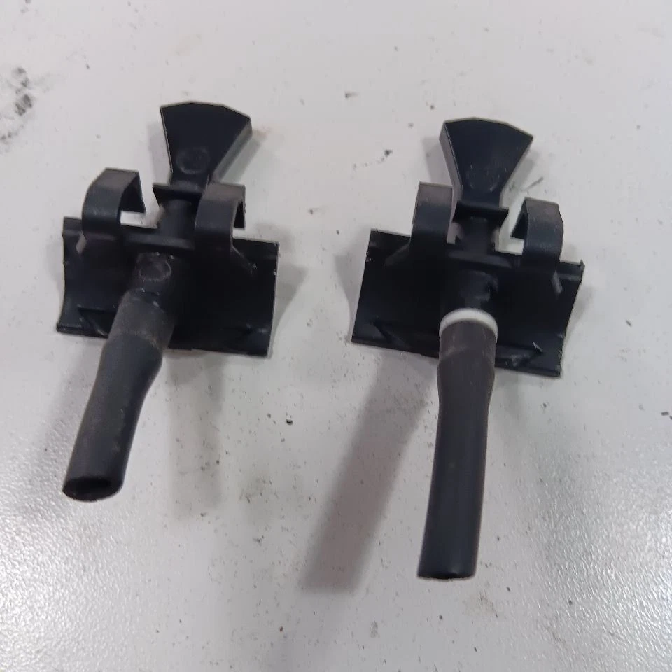 Насадки-распылители капота жидкости стеклоочистителя ветрового стекла Outlander Sport 2020 2021 - Изображение 2 из 4