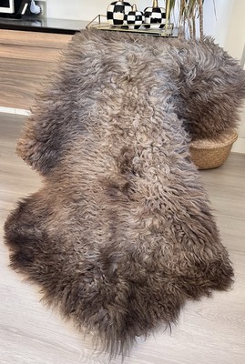%100 Natural Sheepskin Rug,Sheepskin Pelt,Natural Color,mink,gray.