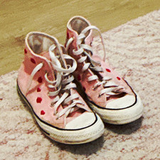 Converse Chuck Taylor All Star Kids High Top Canvas Heart Sneakers Pink/Red