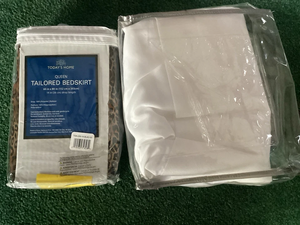 2 faldas de cama tamaño queen blanco y estampado animal Foto 3 de 4