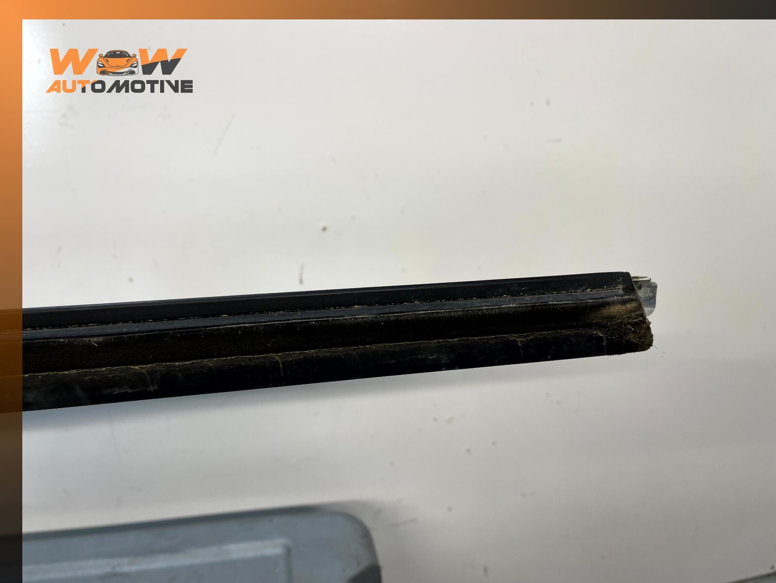 14-20 MASERATI GHIBLI FRONT LEFT DRIVER SIDE DOOR MOLDING TRIM PAIR SET OEM